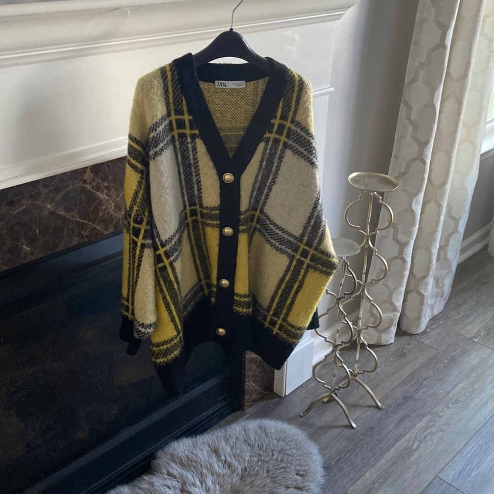 - Zara oversized cardigan